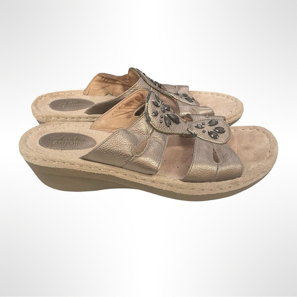 Clark’s artisan, sandals, gold leather with beaded embellishments women’s size 9 - Picture 1 of 8